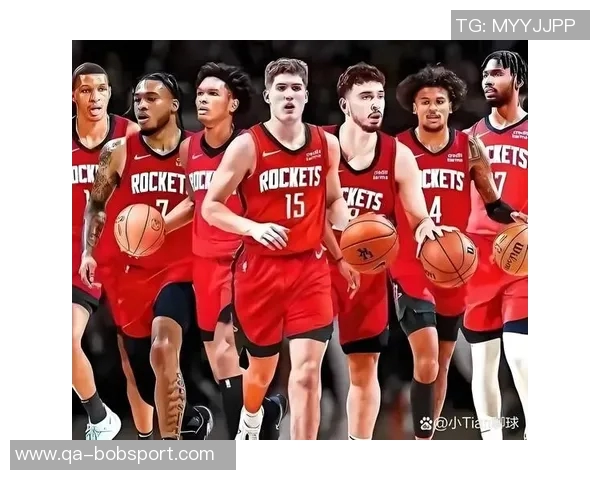 火箭训练营第4日精彩瞬间KD与谢泼德击掌卡佩拉与亚当斯温馨相拥