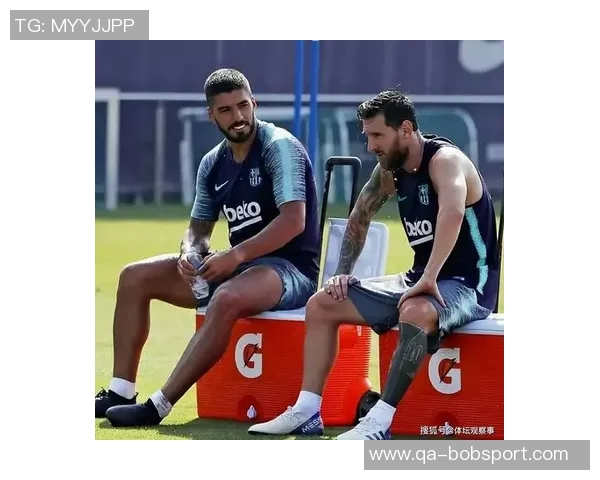 足球报揭秘约尼查传奇经历曾被誉为新哈吉与梅西并肩作战