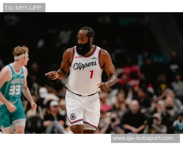 比尔臀部伤势持续缺阵小卡缺席哈登独自承担重任